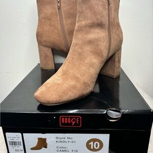 Rouge Helium Women's Camel Suede Boots